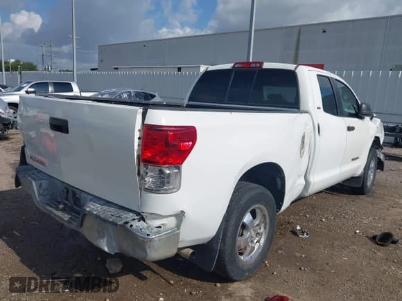 ✅ 2007 Toyota Tundra SR5 • VIN: 5TFRU54167X003028 • Lot: 42733613. Wystawiony na IAAI z przebiegiem 189 783 mil. Bezpłatny archiwum sprzedaży aukcyjnych z USA i szczegółowy raport historii pojazdu na DreamBid. Zdjęcie 4.