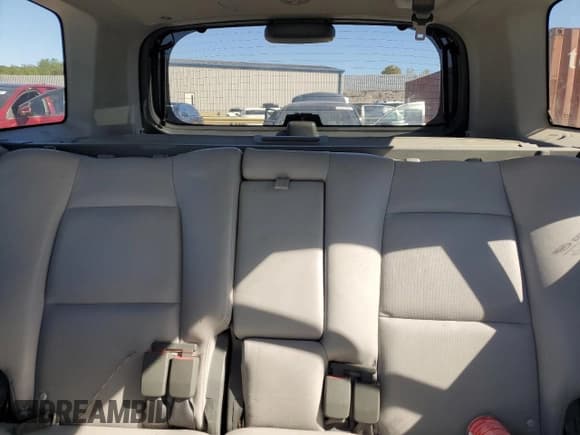 ✅ 2005 Hyundai Santa Fe GLS • VIN: KM8SC13E05U941201 • Lot: 91001145. Listed on Copart with 122,003 mi. Free auction sales archive from the USA and detailed vehicle history report at DreamBid. Image 10.