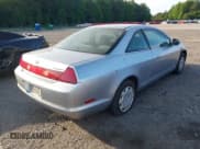 ✅ 2000 Honda Accord LX • VIN: 1HGCG3147YA004016 • Lot: 42280120. Listed on IAAI with 290,642 mi. Free auction sales archive from the USA and detailed vehicle history report at DreamBid. Image 4.