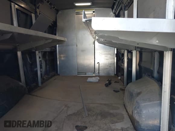 ✅ 2020 Ram ProMaster Cargo • VIN: 3C6URVJG9LE108460 • Lot: 43266741. Listed on IAAI with 71,530 mi. Free auction sales archive from the USA and detailed vehicle history report at DreamBid. Image 8.