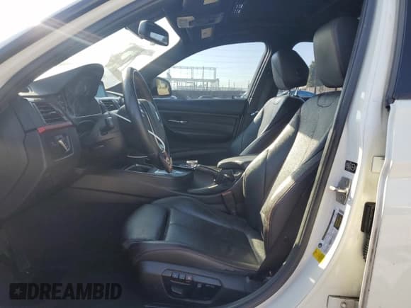 ✅ 2014 BMW 3 Series 328i • VIN: WBA3C1C57EK105354 • Lot: 82748965. Wystawiony na Copart z przebiegiem 199 432 mil. Bezpłatny archiwum sprzedaży aukcyjnych z USA i szczegółowy raport historii pojazdu na DreamBid. Zdjęcie 7.