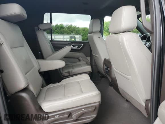 ✅ 2021 Chevrolet Suburban Z71 • VIN: 1GNSKDKD8MR308407 • Lot: 81198475. Listed on Copart with 133,077 mi. Free auction sales archive from the USA and detailed vehicle history report at DreamBid. Image 11.