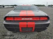 ✅ 2013 Dodge Challenger SXT • VIN: 2C3CDYAG1DH607591 • Lot: 74416884. Wystawiony na Copart z przebiegiem Nie podano. Bezpłatny archiwum sprzedaży aukcyjnych z USA i szczegółowy raport historii pojazdu na DreamBid. Zdjęcie 6.