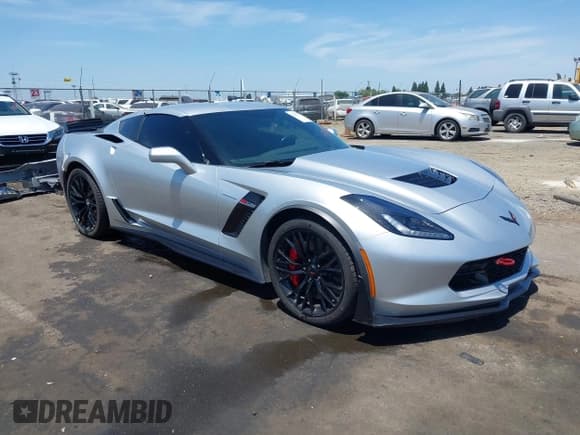 ✅ 2016 Chevrolet Corvette Z06 3LZ • VIN: 1G1YT2D6XG5603256 • Лот: 42373774. Опубликован ранее на IAAI с пробегом 27 019 миль. Бесплатный доступ к архиву аукционных продаж из США и подробный отчёт об истории автомобиля на DreamBid. Изображение 1.