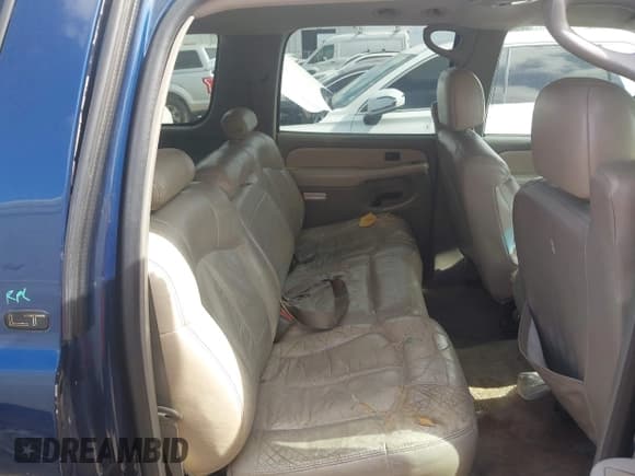 ✅ 2002 Chevrolet Suburban LS • VIN: 1GNEC16Z72J304858 • Lot: 43708536. Listed on IAAI with 255,777 mi. Free auction sales archive from the USA and detailed vehicle history report at DreamBid. Image 8.