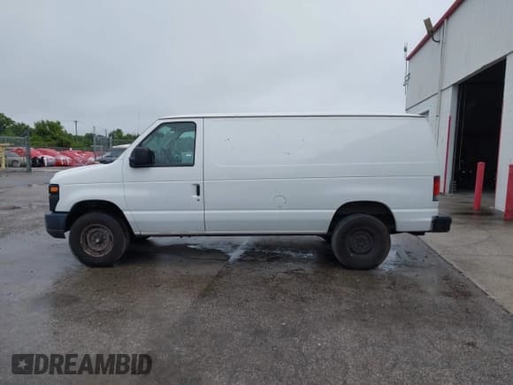✅ 2011 Ford Econoline Cargo Commercial • VIN: 1FTSE3EL4BDB39770 • Lot: 42539014. Listed on IAAI with 199,289 mi. Free auction sales archive from the USA and detailed vehicle history report at DreamBid. Image 14.