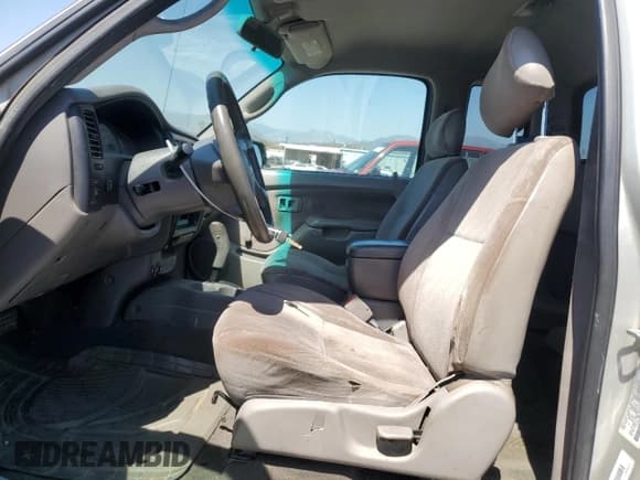 ✅ 2004 Toyota Tacoma PreRunner • VIN: 5TESM92N34Z368995 • Lot: 56675225. Listed on Copart with 460,825 mi. Free auction sales archive from the USA and detailed vehicle history report at DreamBid. Image 7.