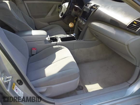 ✅ 2010 Toyota Camry • VIN: 4T1BF3EK6AU046957 • Lot: 43054263. Listed on IAAI with 156,692 mi. Free auction sales archive from the USA and detailed vehicle history report at DreamBid. Image 5.