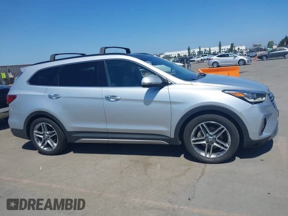 ✅ 2017 Hyundai Santa Fe Limited Ultimate • VIN: KM8SR4HF7HU251807 • Лот: 43164640. Опубликован ранее на IAAI с пробегом 143 691 миль. Бесплатный доступ к архиву аукционных продаж из США и подробный отчёт об истории автомобиля на DreamBid. Изображение 13.