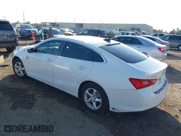 ✅ 2016 Chevrolet Malibu LS • VIN: 1G1ZB5ST7GF291635 • Lot: 40921899. Listed on IAAI with 185,108 mi. Free auction sales archive from the USA and detailed vehicle history report at DreamBid. Image 3.