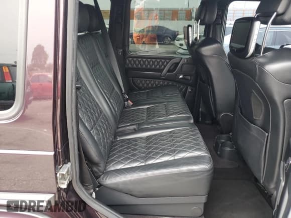 ✅ 2015 Mercedes-Benz G 63 AMG • VIN: WDCYC7DFXFX235288 • Лот: 60655715. Опубликован ранее на Copart с пробегом 118 484 миль. Бесплатный доступ к архиву аукционных продаж из США и подробный отчёт об истории автомобиля на DreamBid. Изображение 11.
