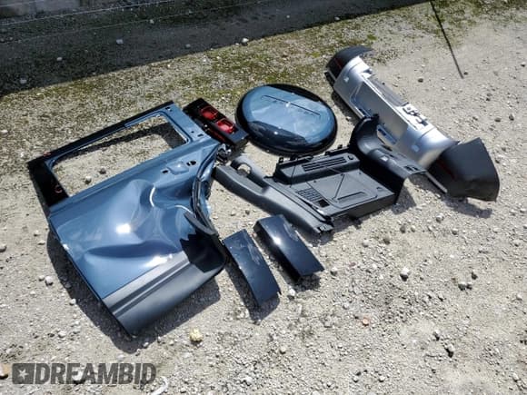 ✅ 2025 Land Rover Defender S • VIN: SALEJ7EX8S2454417 • Лот: 80831765. Опубликован ранее на Copart с пробегом 1 391 миль. Бесплатный доступ к архиву аукционных продаж из США и подробный отчёт об истории автомобиля на DreamBid. Изображение 13.