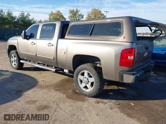 ✅ 2012 Chevrolet Silverado 2500HD LTZ • VIN: 1GC1KYE80CF162644 • Лот: 43513234. Опубликован ранее на IAAI с пробегом 162 492 миль. Бесплатный доступ к архиву аукционных продаж из США и подробный отчёт об истории автомобиля на DreamBid. Изображение 3.