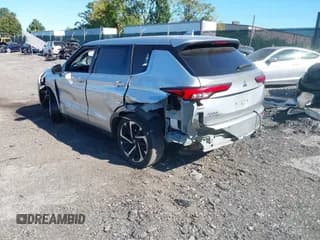 ✅ 2022 Mitsubishi Outlander SE • VIN: JA4J4UA88NZ053983 • Лот: 43424006. Опубликован ранее на IAAI с пробегом 58 218 миль. Бесплатный доступ к архиву аукционных продаж из США и подробный отчёт об истории автомобиля на DreamBid. Изображение 3.