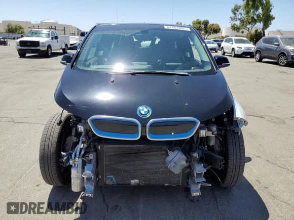 ✅ 2018 BMW i3 • VIN: WBY7Z2C56JVE61975 • Лот: 62607895. Опубликован ранее на Copart с пробегом 67 779 миль. Бесплатный доступ к архиву аукционных продаж из США и подробный отчёт об истории автомобиля на DreamBid. Изображение 5.