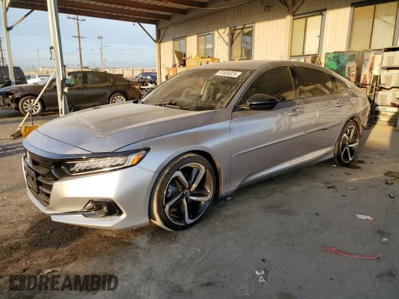 ✅ 2022 Honda Accord Sport • VIN: 1HGCV1F34NA023032 • Lot: 91834025. Wystawiony na Copart z przebiegiem 29 636 mil. Bezpłatny archiwum sprzedaży aukcyjnych z USA i szczegółowy raport historii pojazdu na DreamBid. Zdjęcie 1.