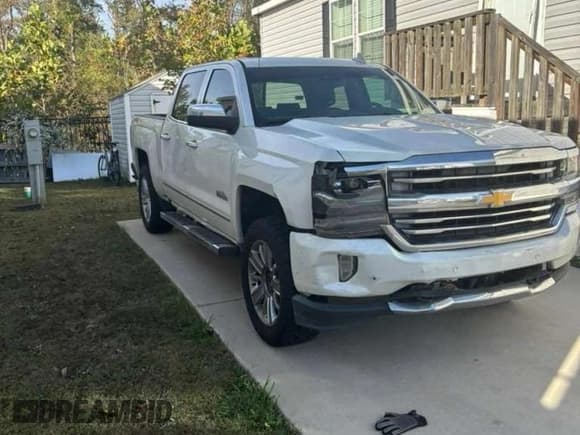 ✅ 2016 Chevrolet Silverado 1500 High Country • VIN: 3GCUKTEC7GG326836 • Лот: 90813525. Опубликован ранее на Copart с пробегом 355 883 миль. Бесплатный доступ к архиву аукционных продаж из США и подробный отчёт об истории автомобиля на DreamBid. Изображение 1.
