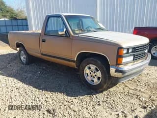 ✅ 1989 Chevrolet Silverado 2500 • VIN: 1GCFC24K6KE103258 • Лот: 41550838. Опубликован ранее на IAAI с пробегом 101 037 миль. Бесплатный доступ к архиву аукционных продаж из США и подробный отчёт об истории автомобиля на DreamBid. Изображение 1.