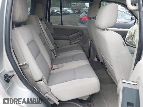 ✅ 2007 Ford Explorer XLT • VIN: 1FMEU73E67UB87480 • Lot: 42334437. Listed on IAAI with 193,683 mi. Free auction sales archive from the USA and detailed vehicle history report at DreamBid. Image 8.