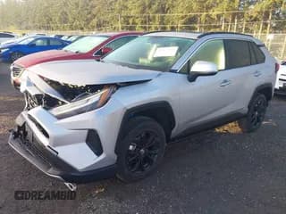 ✅ 2025 Toyota RAV4 Hybrid SE • VIN: JTM16RFV1SD157400 • Лот: 43653934. Опубликован ранее на IAAI с пробегом 10 327 миль. Бесплатный доступ к архиву аукционных продаж из США и подробный отчёт об истории автомобиля на DreamBid. Изображение 2.