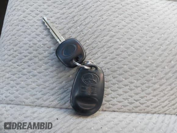 ✅ 2011 Toyota Sienna LE • VIN: 5TDKK3DCXBS013847 • Lot: 43835303. Listed on IAAI with 153,039 mi. Free auction sales archive from the USA and detailed vehicle history report at DreamBid. Image 11.