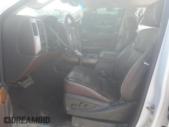 ✅ 2015 Chevrolet Silverado 2500HD High Country • VIN: 1GC1KXE82FF665056 • Lot: 61445905. Listed on Copart with 186,061 mi. Free auction sales archive from the USA and detailed vehicle history report at DreamBid. Image 7.