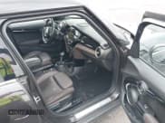 ✅ 2015 MINI Hardtop 4 Door S • VIN: WMWXU3C50F2B66317 • Lot: 43038658. Wystawiony na IAAI z przebiegiem 61 128 mil. Bezpłatny archiwum sprzedaży aukcyjnych z USA i szczegółowy raport historii pojazdu na DreamBid. Zdjęcie 5.