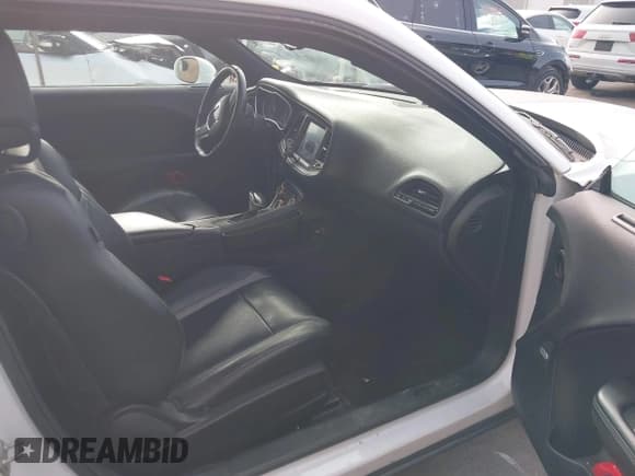 ✅ 2017 Dodge Challenger SXT • VIN: 2C3CDZAG6HH574258 • Lot: 43774737. Listed on IAAI with 114,214 mi. Free auction sales archive from the USA and detailed vehicle history report at DreamBid. Image 5.