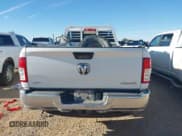 ✅ 2019 Ram 2500 Tradesman • VIN: 3C6UR5HJ6KG551413 • Lot: 43594790. Wystawiony na IAAI z przebiegiem 150 753 mil. Bezpłatny archiwum sprzedaży aukcyjnych z USA i szczegółowy raport historii pojazdu na DreamBid. Zdjęcie 16.