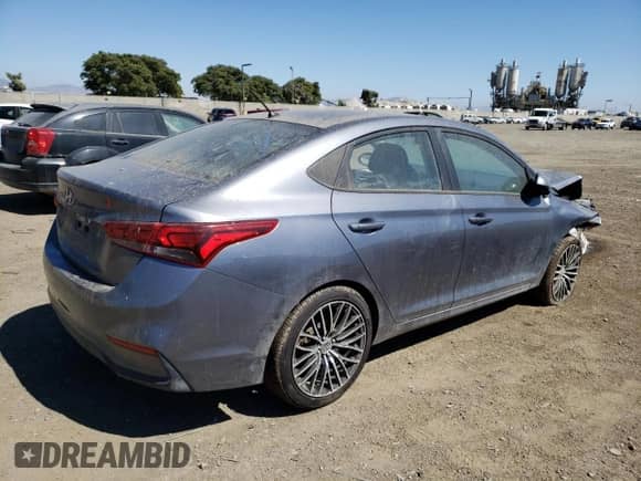 2020 Hyundai Accent SE z VIN 3KPC24A62LE097912, wystawiony jako Copart lot #61860133 z przebiegiem 69 830 mil mil oraz . Historia ofert i sprzedaży dostępna na DreamBid. Obrazek 3.