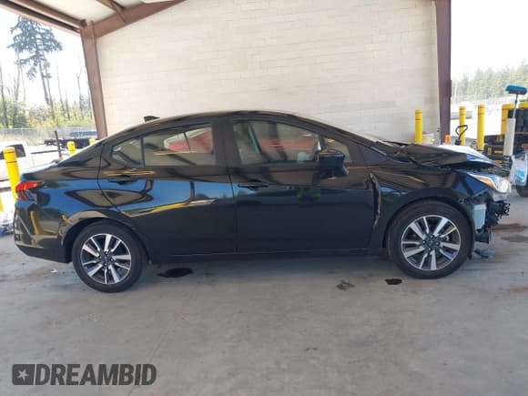 ✅ 2023 Nissan Versa SV • VIN: 3N1CN8EV3PL833339 • Lot: 43064165. Wystawiony na IAAI z przebiegiem 41 008 mil. Bezpłatny archiwum sprzedaży aukcyjnych z USA i szczegółowy raport historii pojazdu na DreamBid. Zdjęcie 14.