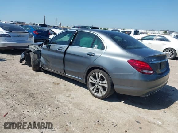 ✅ 2017 Mercedes-Benz C 300 • VIN: 55SWF4JB2HU218808 • Lot: 42094419. Listed on IAAI with 75,780 mi. Free auction sales archive from the USA and detailed vehicle history report at DreamBid. Image 3.