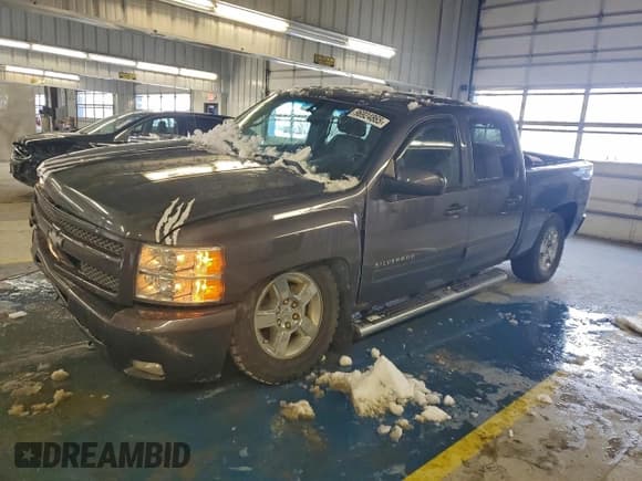 ✅ 2011 Chevrolet Silverado 1500 LTZ • VIN: 3GCPKTE31BG197935 • Lot: 96924865. Wystawiony na Copart z przebiegiem 187 158 mil. Bezpłatny archiwum sprzedaży aukcyjnych z USA i szczegółowy raport historii pojazdu na DreamBid. Zdjęcie 1.