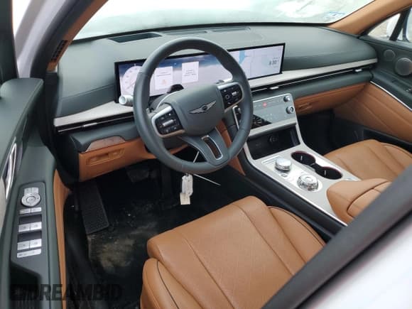 ✅ 2025 Genesis GV80 Advanced • VIN: KMUHDESC9SU225716 • Lot: 71597845. Wystawiony na Copart z przebiegiem 16 831 mil. Bezpłatny archiwum sprzedaży aukcyjnych z USA i szczegółowy raport historii pojazdu na DreamBid. Zdjęcie 8.