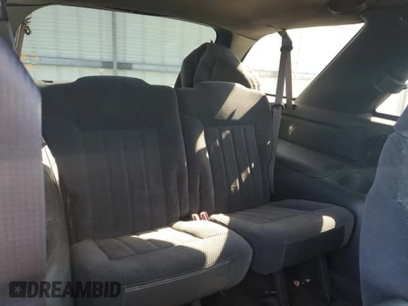 ✅ 1996 Chevrolet Blazer LS • VIN: 1GNCS18W7TK140620 • Лот: 87446815. Опубликован ранее на Copart с пробегом 186 497 миль. Бесплатный доступ к архиву аукционных продаж из США и подробный отчёт об истории автомобиля на DreamBid. Изображение 11.