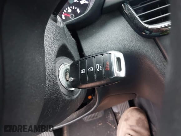 ✅ 2018 Kia Optima LX • VIN: 5XXGT4L37JG259457 • Лот: 43796590. Опубликован ранее на IAAI с пробегом 150 072 миль. Бесплатный доступ к архиву аукционных продаж из США и подробный отчёт об истории автомобиля на DreamBid. Изображение 11.