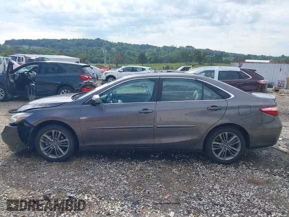 ✅ 2016 Toyota Camry LE • VIN: 4T1BF1FK5GU196473 • Lot: 43285878. Listed on IAAI with 120,737 mi. Free auction sales archive from the USA and detailed vehicle history report at DreamBid. Image 14.