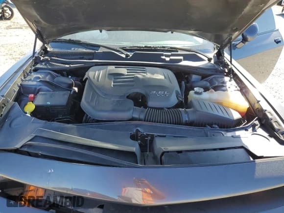 ✅ 2020 Dodge Challenger SXT • VIN: 2C3CDZAG6LH125560 • Lot: 39456003. Wystawiony na Copart z przebiegiem 51 289 mil. Bezpłatny archiwum sprzedaży aukcyjnych z USA i szczegółowy raport historii pojazdu na DreamBid. Zdjęcie 12.