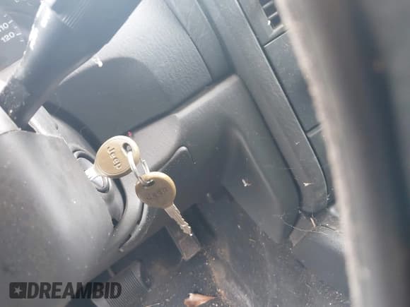 ✅ 2004 Jeep Grand Cherokee Laredo • VIN: 1J4GW48S54C185574 • Lot: 42371493. Listed on IAAI with 227,697 mi. Free auction sales archive from the USA and detailed vehicle history report at DreamBid. Image 11.