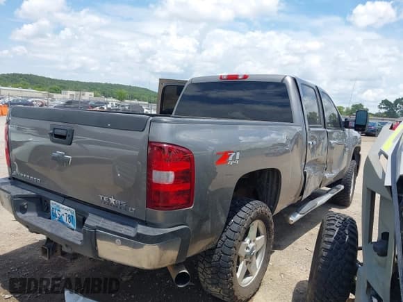 ✅ 2012 Chevrolet Silverado 2500HD LT • VIN: 1GC1KXC87CF208578 • Лот: 42606622. Опубликован ранее на IAAI с пробегом 280 909 миль. Бесплатный доступ к архиву аукционных продаж из США и подробный отчёт об истории автомобиля на DreamBid. Изображение 4.