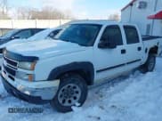 ✅ 2007 Chevrolet Silverado 1500 LT1 • VIN: 2GCEK13Z871162215 • Lot: 43837559. Wystawiony na IAAI z przebiegiem 211 011 mil. Bezpłatny archiwum sprzedaży aukcyjnych z USA i szczegółowy raport historii pojazdu na DreamBid. Zdjęcie 17.