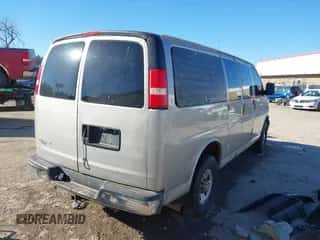 2007 Chevrolet Express Passenger с VIN 1GAHG35UX71176305, выставлен на аукционе IAAI как лот 41143812 с пробегом 338 940 миль миль и . История ставок и продаж доступна на DreamBid. Изображение 4.