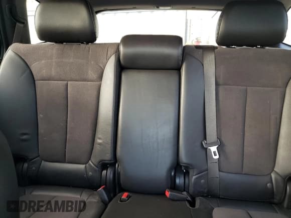 ✅ 2011 Hyundai Santa Fe GLS • VIN: 5XYZGDAG4BG051763 • Lot: 78607334. Listed on Copart with 201,580 mi. Free auction sales archive from the USA and detailed vehicle history report at DreamBid. Image 10.