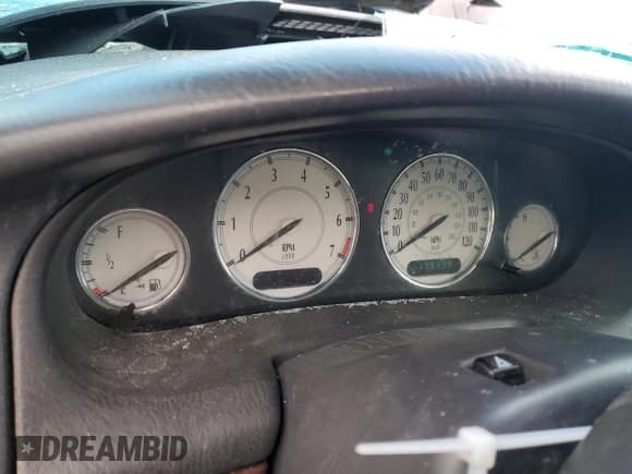 ✅ 1999 Chrysler 300M M • VIN: 2C3HE66G9XH727336 • Lot: 80636174. Wystawiony na Copart z przebiegiem 179 339 mil. Bezpłatny archiwum sprzedaży aukcyjnych z USA i szczegółowy raport historii pojazdu na DreamBid. Zdjęcie 9.