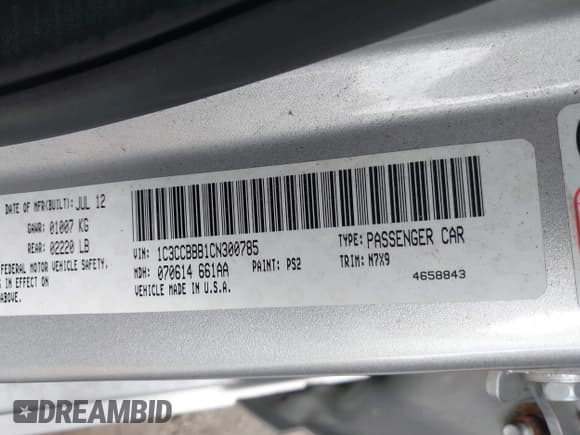 ✅ 2012 Chrysler 200 Touring • VIN: 1C3CCBBB1CN300785 • Lot: 43557217. Wystawiony na IAAI z przebiegiem 152 249 mil. Bezpłatny archiwum sprzedaży aukcyjnych z USA i szczegółowy raport historii pojazdu na DreamBid. Zdjęcie 9.