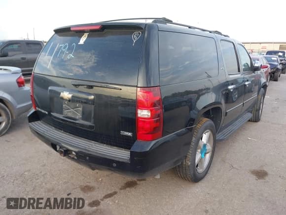 ✅ 2008 Chevrolet Suburban LTZ • VIN: 3GNFC16058G225852 • Лот: 43115717. Опубликован ранее на IAAI с пробегом 119 308 миль. Бесплатный доступ к архиву аукционных продаж из США и подробный отчёт об истории автомобиля на DreamBid. Изображение 4.