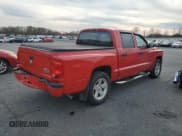 ✅ 2008 Dodge Dakota SXT • VIN: 1D7HW38K28S597134 • Lot: 91841135. Wystawiony na Copart z przebiegiem 157 792 mil. Bezpłatny archiwum sprzedaży aukcyjnych z USA i szczegółowy raport historii pojazdu na DreamBid. Zdjęcie 3.