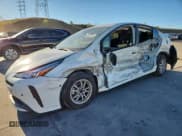 ✅ 2019 Toyota Prius LE • VIN: JTDKARFU5K3091739 • Лот: 86803725. Опубликован ранее на Copart с пробегом 218 795 миль. Бесплатный доступ к архиву аукционных продаж из США и подробный отчёт об истории автомобиля на DreamBid. Изображение 1.