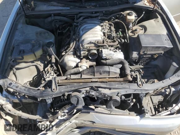 ✅ 2000 Lexus LS 400 • VIN: JT8BH28F5Y0177756 • Лот: 77073294. Опубликован ранее на Copart с пробегом 8 526 миль. Бесплатный доступ к архиву аукционных продаж из США и подробный отчёт об истории автомобиля на DreamBid. Изображение 11.