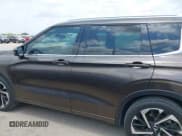 ✅ 2022 Mitsubishi Outlander SEL • VIN: JA4J3VA88NZ090055 • Lot: 42139179. Listed on IAAI with 45,970 mi. Free auction sales archive from the USA and detailed vehicle history report at DreamBid. Image 14.